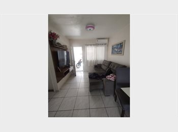 Roomgo BR - Casa Mobiliada, Meia Praia, Navegantes SC, Itajaí - R$ 1.000 Por mês