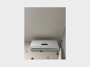 Roomgo BR - Quarto em casa de família para estudante, Florianópolis - R$ 3.000 Por mês