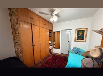 Roomgo BR - Quarto de solteiro mobiliado, aconchegante e confortável, Pinheiros - R$ 1.700 Por mês