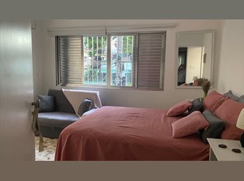 Roomgo BR - Aluguel quarto em Sobrado, Saúde - R$ 2.200 Por mês