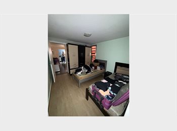 Roomgo BR - Quarto individual em república próximo ao metro conceição, Jabaquara - R$ 800 Por mês