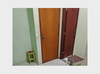 Roomgo BR - Quarto com banheiro privativo em Rocha Miranda (próx. à UPA e Parque de Madureira), São João de Meriti - R$ 650 Por mês