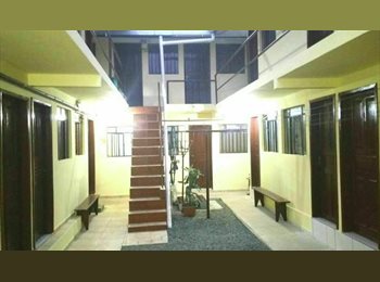 Roomgo BR - Quartos para RAPAZES em Pinhais, Curitiba - R$ 800 Por mês