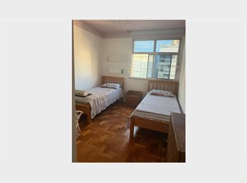 Roomgo BR - Quarto individual em apartamento de alto padrão, Niterói - R$ 2.500 Por mês