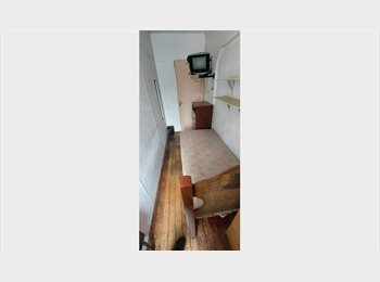 Roomgo BR - Quarto individual, otimo custo benéfico., Liberdade - R$ 780 Por mês