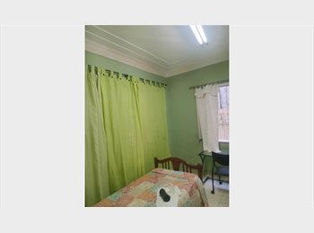 Roomgo BR - TIJUCA  ALUGUEL PARA RAPAZES  ESTUDANTES, Maracanã - R$ 1.250 Por mês