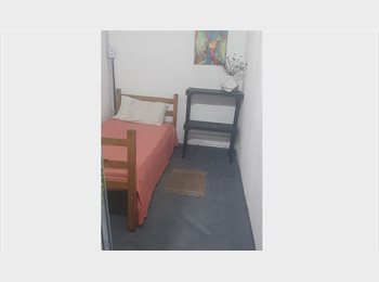 Roomgo BR - Vaga quarto solteiro, São Vicente - R$ 700 Por mês