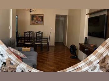 Roomgo BR - Alugo quarto para mulher, Copacabana - R$ 2.000 Por mês