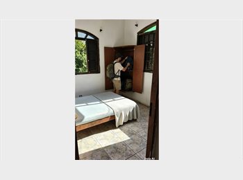 Roomgo BR - Quarro privarivo para alugar perto da praia, São Vicente - R$ 900 Por mês