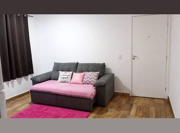 Roomgo BR - Quarto mobiliado em apartamento compartilhado com casal – Ambiente tranquilo, Mauá - R$ 800 Por mês