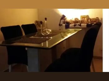 Roomgo BR - ALUGUEL DE QUARTO E BANHEIRO NO CONDOMÍNIO BARRA BONITA / PRAIA , PISCINA E SHOPPING, Recreio dos Bandeirantes - R$ 0 Por mês