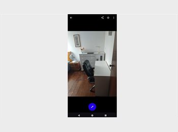 Roomgo BR - quarto individual masculino PUC coração eucarístico, Belo Horizonte - R$ 1.300 Por mês
