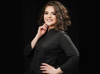 Roomgo BR - Kauane - 24 - Curitiba