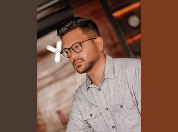 Roomgo BR - Vanderlan Cabral - 31 - Liberdade
