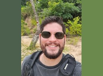 Roomgo BR - Klaus - 34 - Botafogo