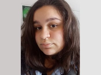 Roomgo BR - Julia Xavier Lopes - 20 - Itajaí