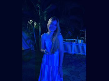 Roomgo BR - Clara - 20 - Campo Grande