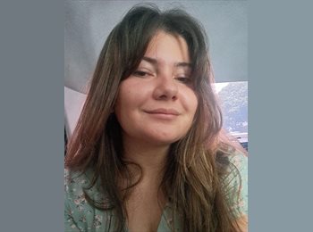 Roomgo BR - Emily Barbosa  - 20 - Ipanema