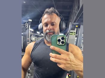 Roomgo BR - Luciano  - 40 - Liberdade