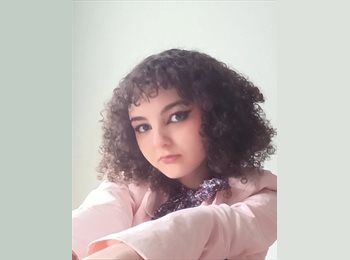 Roomgo BR - Ana - 22 - Florianópolis