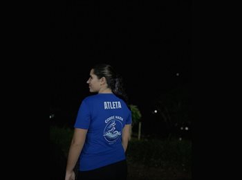 Roomgo BR - Júlia - 18 - Jacareí