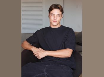 Roomgo BR - Renzo  - 23 - Rio de Janeiro RJ