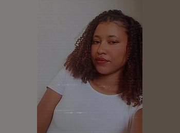 Roomgo BR - Monique  - 21 - Recife