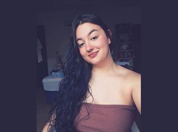 Roomgo BR - THAIZA - 19 - Passo Fundo