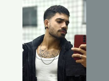 Roomgo BR - João - 23 - Florianópolis