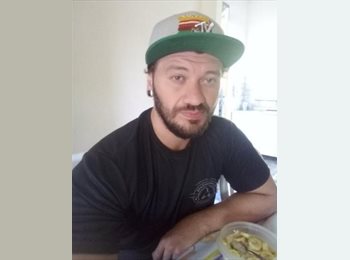 Roomgo BR - LEONARDO - 33 - Liberdade