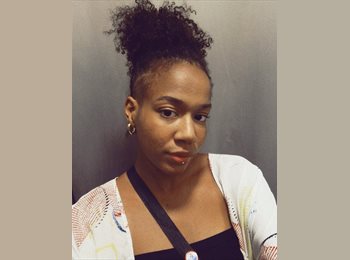 Roomgo BR - Rebeca - 18 - Uberlândia