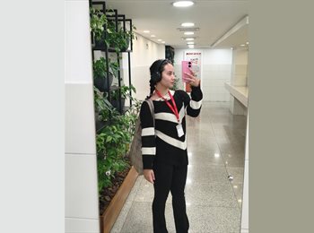 Roomgo BR - Anna - 20 - Curitiba