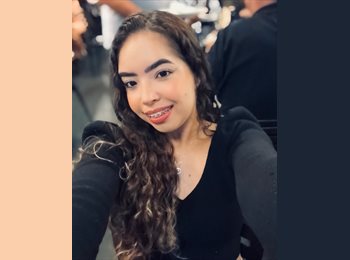 Roomgo BR - Larissa Amanda  - 21 - Uberlândia