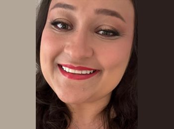 Roomgo BR - Eliza  - 30 - Curitiba