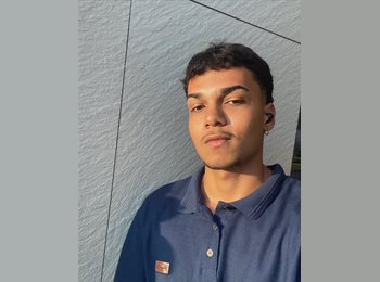 Roomgo BR - Felipe  - 22 - Salvador