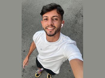 Roomgo BR - Joallison - 27 - Carapicuíba