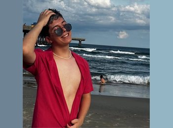 Roomgo BR - Carlos Daniel - 19 - Porto Alegre