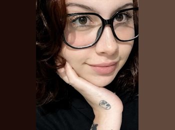 Roomgo BR - AMANDA - 22 - Curitiba