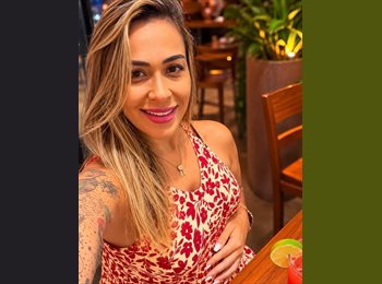 Roomgo BR - Roberta - 23 - Vitória