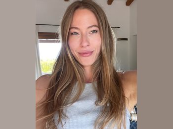 Roomgo BR - Kristina - 30 - Maracanã