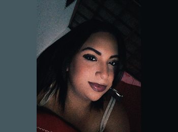 Roomgo BR - Júlia  - 18 - Olinda