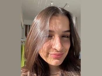 Roomgo BR - yasmin muhlbach  - 21 - Florianópolis