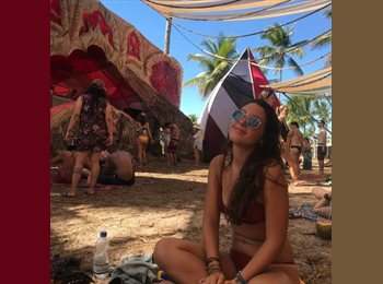 Roomgo BR - Carla - 30 - Maracanã