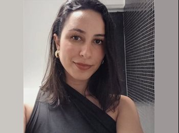 Roomgo BR - Ana Carolina - 25 - Brasil
