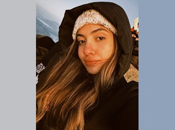 Roomgo BR - Rafaela  - 20 - Maracanã