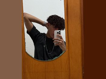 Roomgo BR - Carlos  - 21 - Recife
