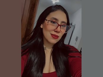 Roomgo BR - Allicia  - 21 - Vila Velha