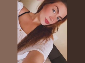 Roomgo BR - Larissa rattis  - 31 - Vila Velha