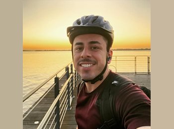 Roomgo BR - Victor - 32 - Maracanã