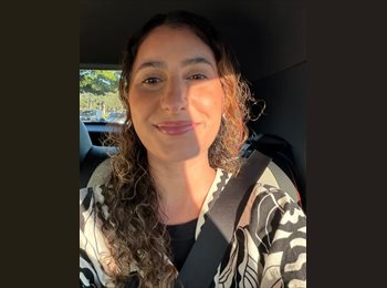 Roomgo BR - Camila - 34 - Flamengo